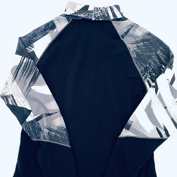 Simply Art by Dolcezza long sleeve top Womens Medium black white wearable art - Picture 6 of 9